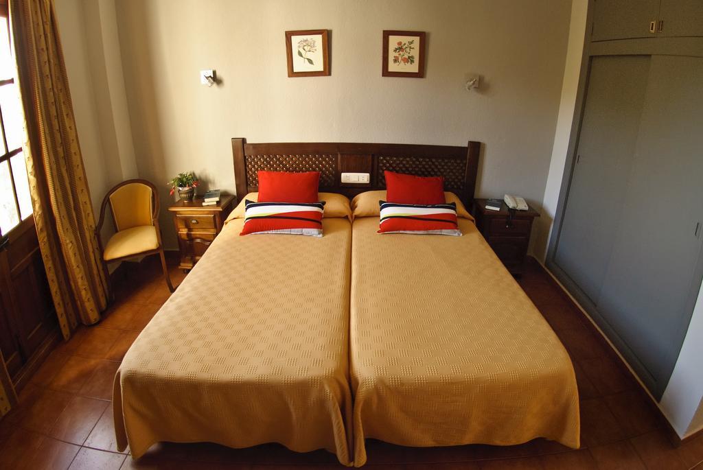 Hotel Galaroza Sierra Екстериор снимка